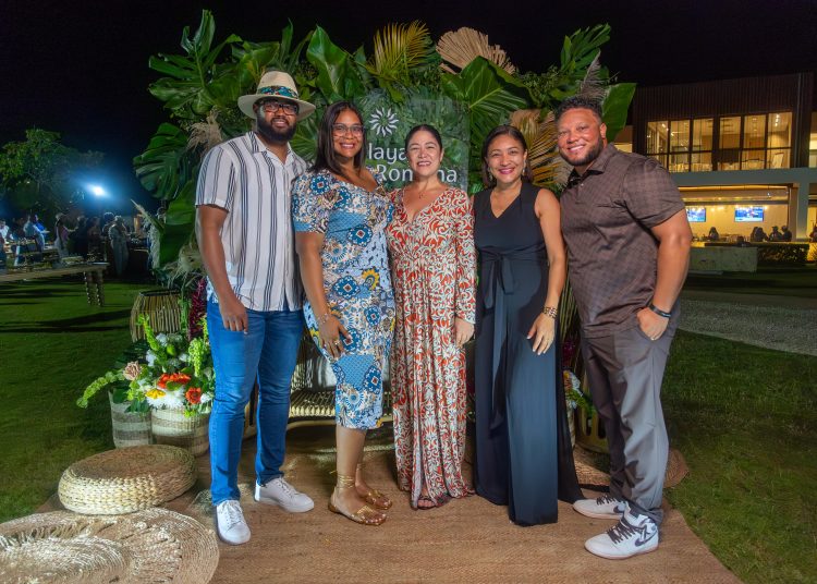 Reynaldo Lopez, Jhilaris Lopez, Rosa Zapata, Rossy Santana y Wellinton Castillo.