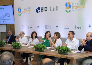 Rafael Arias, Max Puig, Katharina Falkner-Olmedo, Laura Rojas, Carolina Mejía, Fabian Suárez y Juan Eduardo Julia Mera.