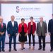 Rafael Genao y José Luis Ventura con representantes del jurado. - Fuente externa.