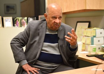 El dominicano Rafael Lantigua acaba de cumplir 40 años de servicios en la Universidad de Columbia. | Gabriel Alcántara