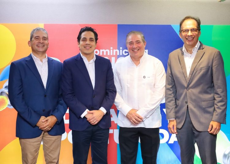 Rafael Núñez, Carlos Barranco, Héctor Porcella y Orlando Pérez. | Fuente externa.