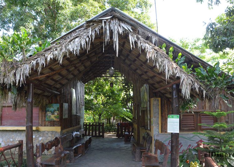 El Rancho Don Lulú, una opción que invita al descanso en la falda de la Loma Quita Espuela.