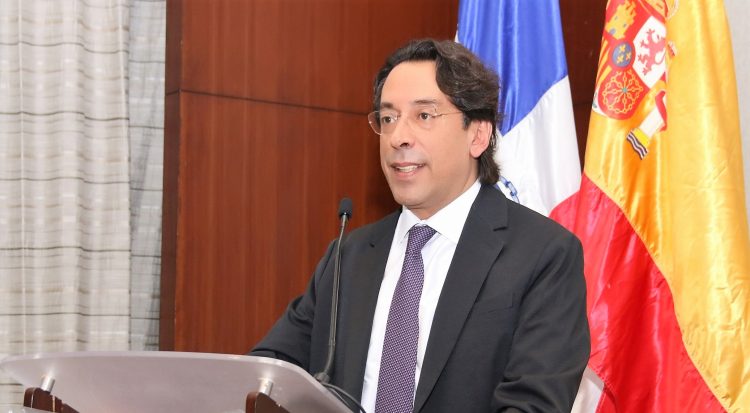Raúl Gómez Voguel, vicepresidente de Seguridad del Banco BHD. | Fuente externa.