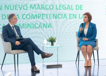 María Elena Vásquez sostuvo que la iniciativa contribuirá a la transparencia y mayor eficiencia del gasto público.