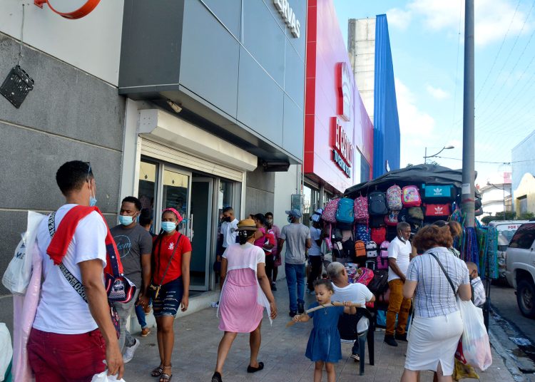 Al cierre del primer trimestre de este año, el mercado laboral formal registra 2,194,340 empleados.