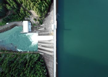 Represa de agua. | Dan Meyers, Unsplash.
