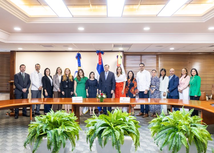 La alianza busca ofrecer soluciones integrales para fortalecer la productividad, competitividad y proyección internacional de las pymes lideradas por mujeres.