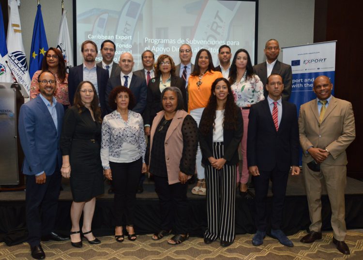 Representantes de las empresas seleccionadas para el Programa de Subvenciones de Apoyo Directo de la Repuìblica Dominicana (DRGS) y Programa de Subvenciones de Apoyo Directo Regional.