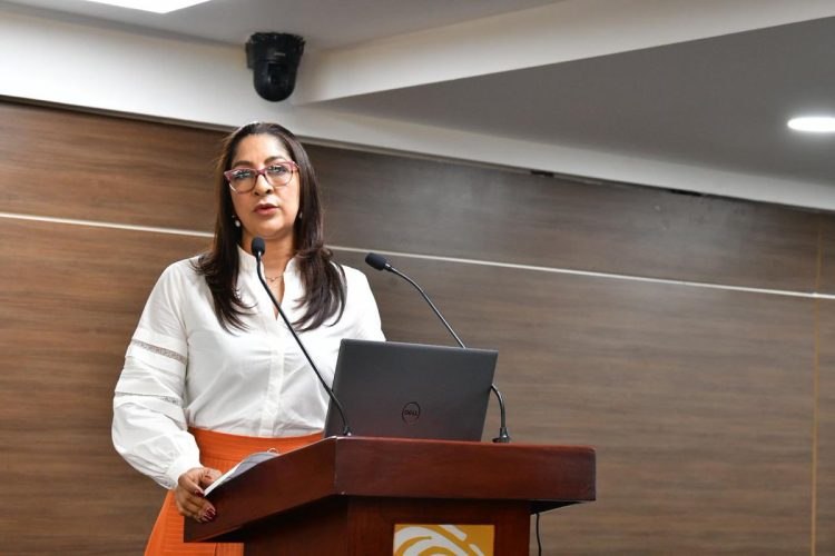 Los reclamantes acusan de la situación a la directora nacional de Registro Civil, Rhina Díaz.