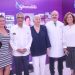 Rhina Quiñones, Frank Quiñones, Margarita Rosado de Quiñones junto al doctor Víctor Pou Soares y la doctora Emma Guzmán