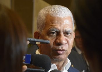 Ricardo de los Santos, presidente del Senado. - Foto: Ronny Cruz.