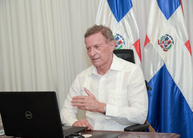 El ministro de Relaciones Exteriores, Roberto Álvarez.