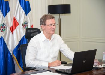 Roberto Álvarez, ministro de Relaciones Exteriores.