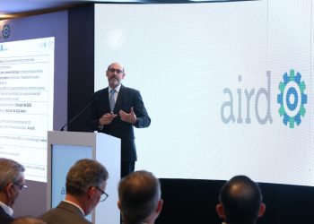 En su intervención durante el acto de conmemoración del Día de la Industria Nacional y el sexagésimo tercer aniversario de la AIRD, destacó cómo los aranceles universales del 10% afectarán a todos los países, sin distinción de acuerdos comerciales.