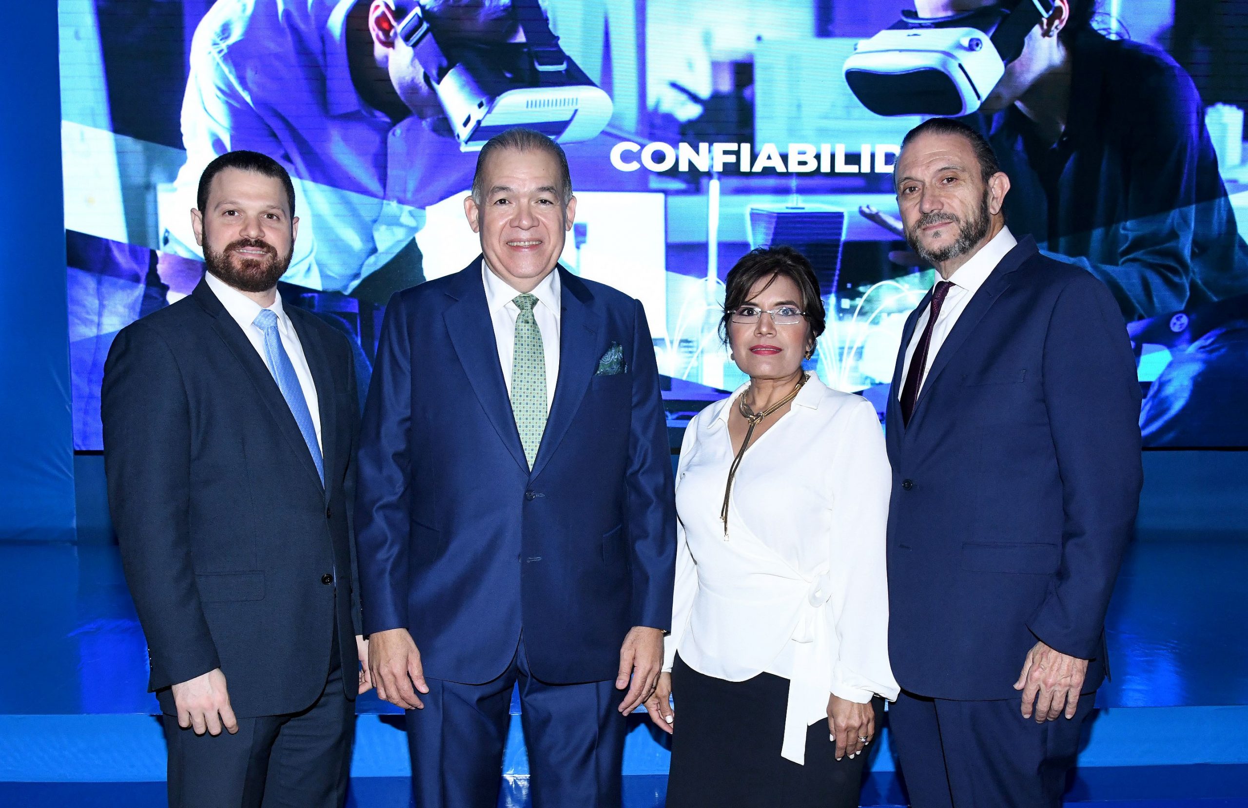 roberto mella cohin, pedro urrutia, joseina de urrutia y nelson hahn (1)