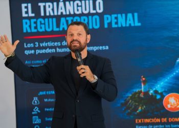 Para Mella Cohn, el reto consiste en lograr que recursos de supervisión se concentren en entidades, operaciones y actividades que presenten mayores señales de riesgo.