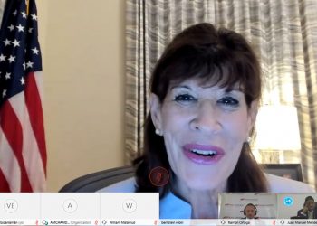 Robin Bernstein, embajadora de los Estados Unidos.