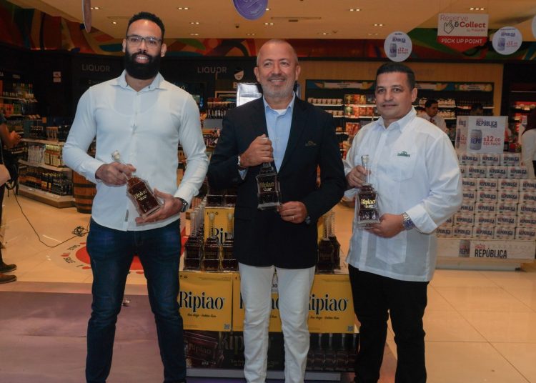 Esta alianza entre Dufry Dominicana con J&J Spirits y su nueva marca Ripiao fortalecen las operaciones comerciales con la producción local.
