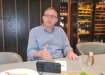 Roni Kaplan rechazó los informes sobre un supuesto genocidio en Gaza.