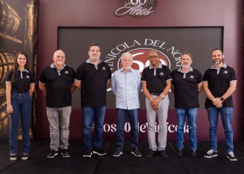 Rosaida González Imbert, Juan Carlos González Brugal, Alex Báez Henríquez, Franklin Báez Brugal, Carlos Cruz, Juan Luis González Brugal y Juan Manuel.