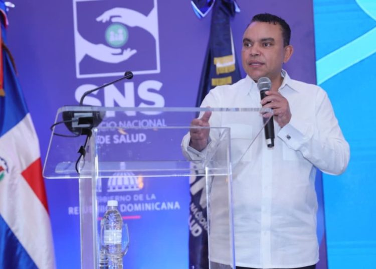 Autoridades del SNS supervisan centros de salud en distintas regiones del país.