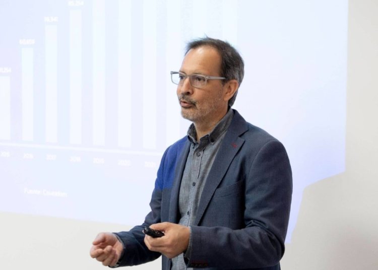 Santiago Camarena, vicepresidente ejecutivo de Alpha Puesto de Bolsa.
