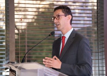 El presidente ejecutivo de la Adosafi, Santiago Sicard, destaca que los fondos cerrados representan el 79% del total gestionado, mientras que los fondos abiertos abarcan el 21%.