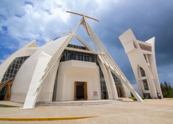 Santuario Cristo de los Milagros, Bayaguana. | Fuente externa.