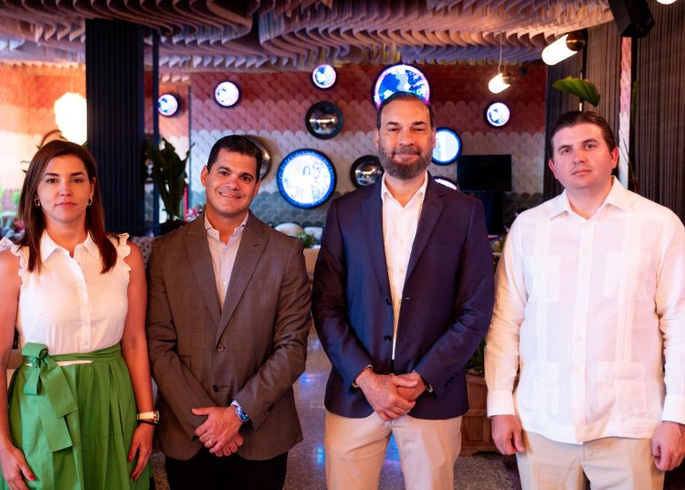 Sarah Peña, David Llibre, Omar Cepeda y Andrés Marranzini.