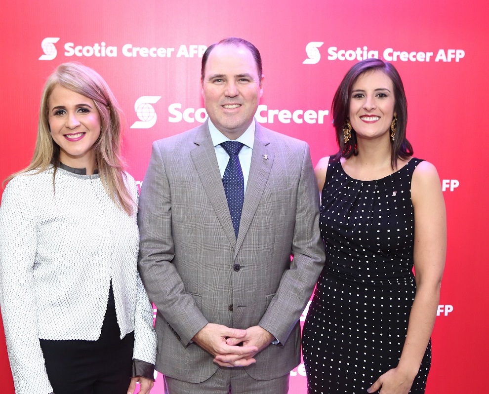 scotia crecer afp gina cordero, robert williams y marcela giraldo