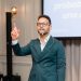 Sebastián Lora, especialista en comunicación, destaca el impacto de esta habilidad en los resultados empresariales.