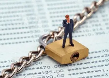 Desde 2017, legislación local pasó del concepto de secreto bancario a obligación de confidencialidad.