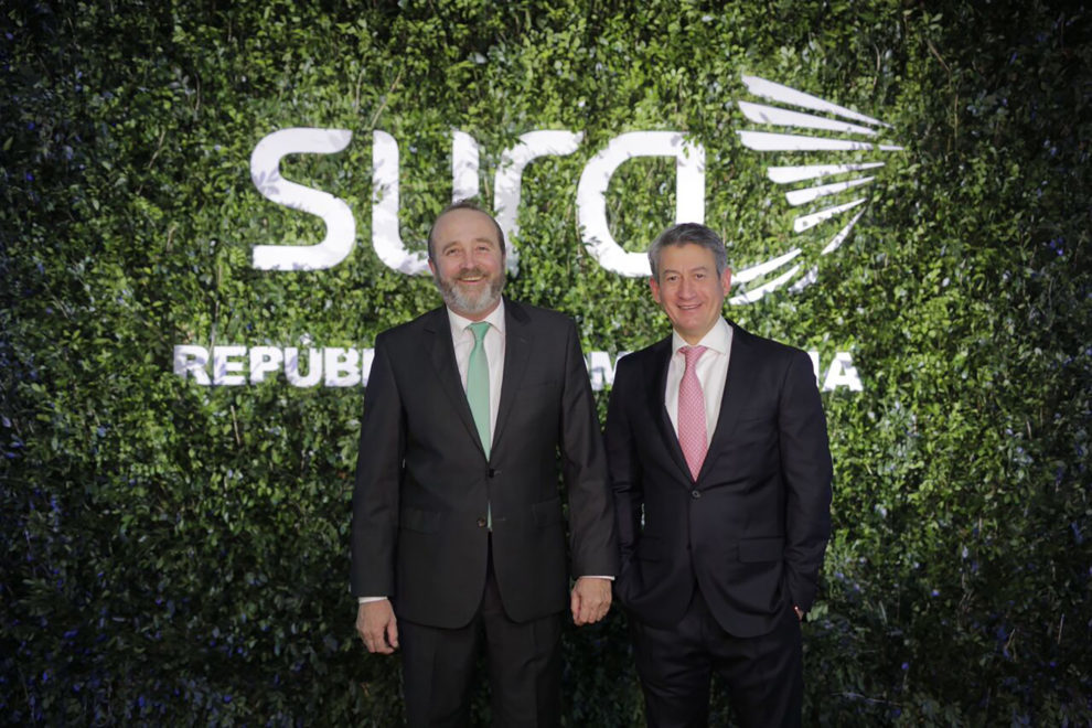 seguros sura carlos ospina (izq) y james garcia (der)