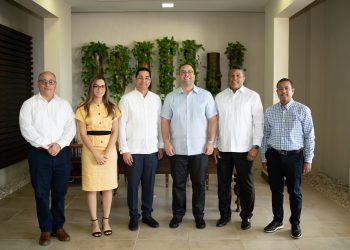 Silvano Suazo, Blanca Mariñez, Jorge Subero Medina, Carlos Then, Jorge Casado y Héctor Baltazar.
