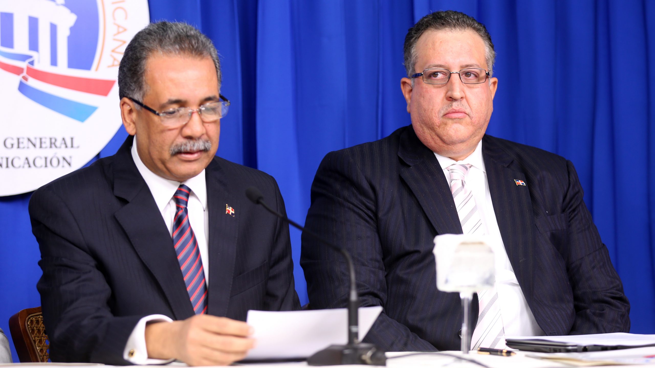 El ministro de Hacienda, Simón Lizardo, y el viceministro Magín Díaz./elDinero