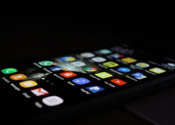 Smartphones. | Rami al Zayat, Unsplash.