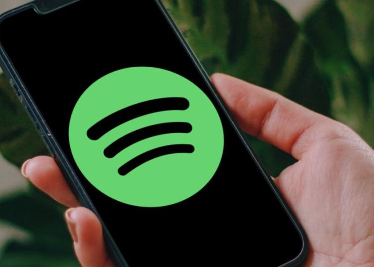 Ahora, Spotify ha anunciado que repite la operación de "ajuste de precios" para los usuarios suscriptores en Estados Unidos, que pasarán a pagar US$11.99 al mes por un plan individual y hasta US$3 más por el plan familiar.