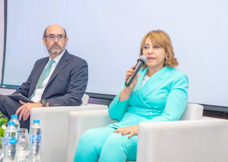 Roberto Despradel y Rosanna Ruiz.