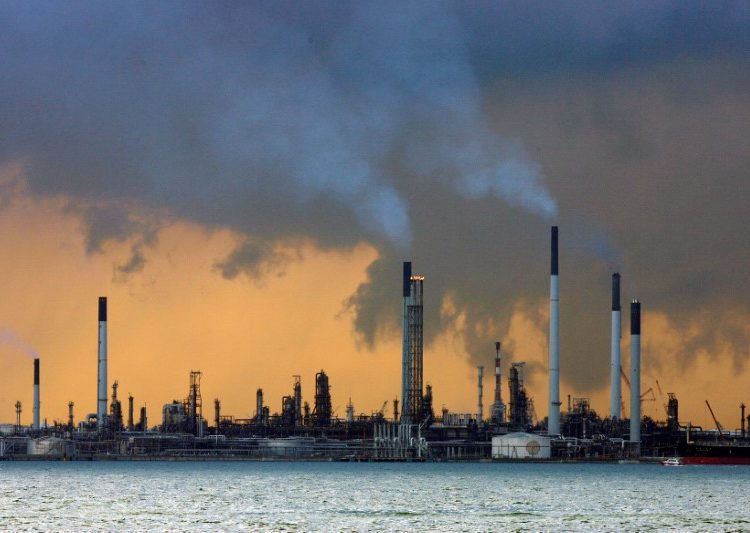 La semana pasada, entraron en vigor las sanciones estadounidenses contra las dos mayores petroleras rusas.