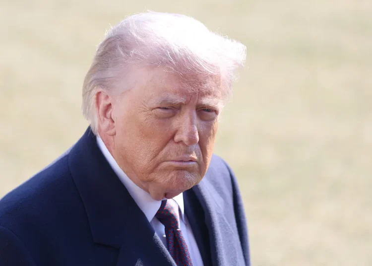 "Continuamos esta misión con una determinación feroz e inquebrantable para aplastar la amenaza que este régimen terrorista representa para el pueblo estadounidense", dijo Trump.