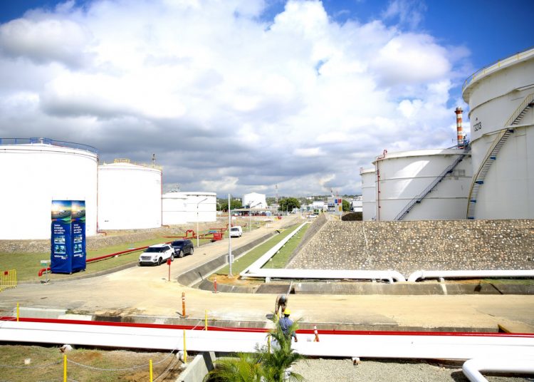 Los tanques aumentan la capacidad de almacenaje para gasoil en 65%, gasolina prémium en 49% y Jet A-1 en 85%.