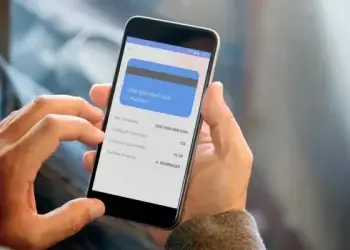 “La pandemia aceleró ciertos procesos de digitalización, pero aún persisten muchos vacíos en la comprensión real de lo que implica la transformación digital”, comentó July Ardila, de Emprender en Colombia.- Fuente externa.
