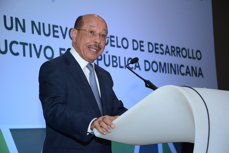 temistocles montas en tertulia industriales de herrera