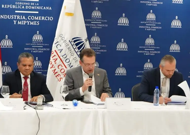 Estas empresas, que estarán dedicadas a diversas actividades productivas, proyectan generar 1,160 empleos directos en el país.