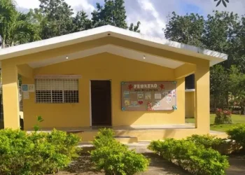 Ampliación de plantel educativo para inicial Trinidad Sánchez Javier, Tenares, con RD$2.2 millones asignados y cero monto ejecutado.