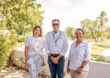 Jacquelyn Nivar, Johanny Álvarez y Daniel Fernández.