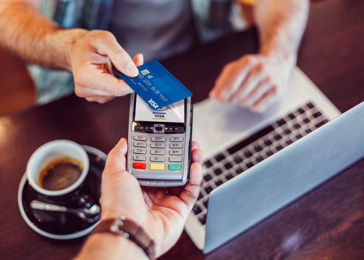 Panamá y Costa Rica lideran la transformación hacia los pagos sin contacto en Centroamérica y el Caribe.