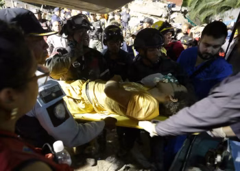 Las labores de rescate continúan en las zonas más afectadas por los terremotos en Venezuela.