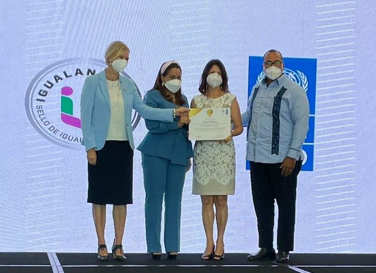 Sandra Jacobo, vicepresidenta de Gestión Humano.