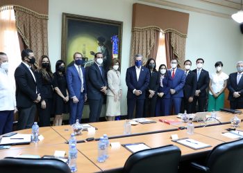 Visita de cortesía al presidente de la República, Luis Abinader, por parte de la directiva de ANJE.